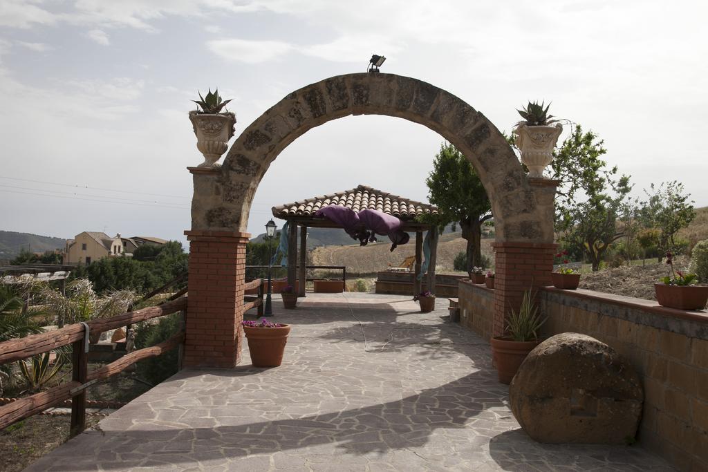 La Dimora Di Samu Bed & Breakfast Enna Dış mekan fotoğraf